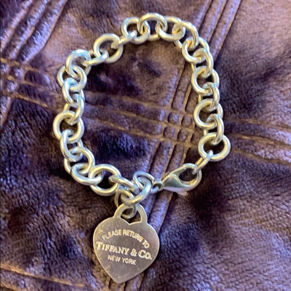 Tiffany & Co. Jewelry - TIFFANY&CO Heart Tag Charm Bracelet 7in